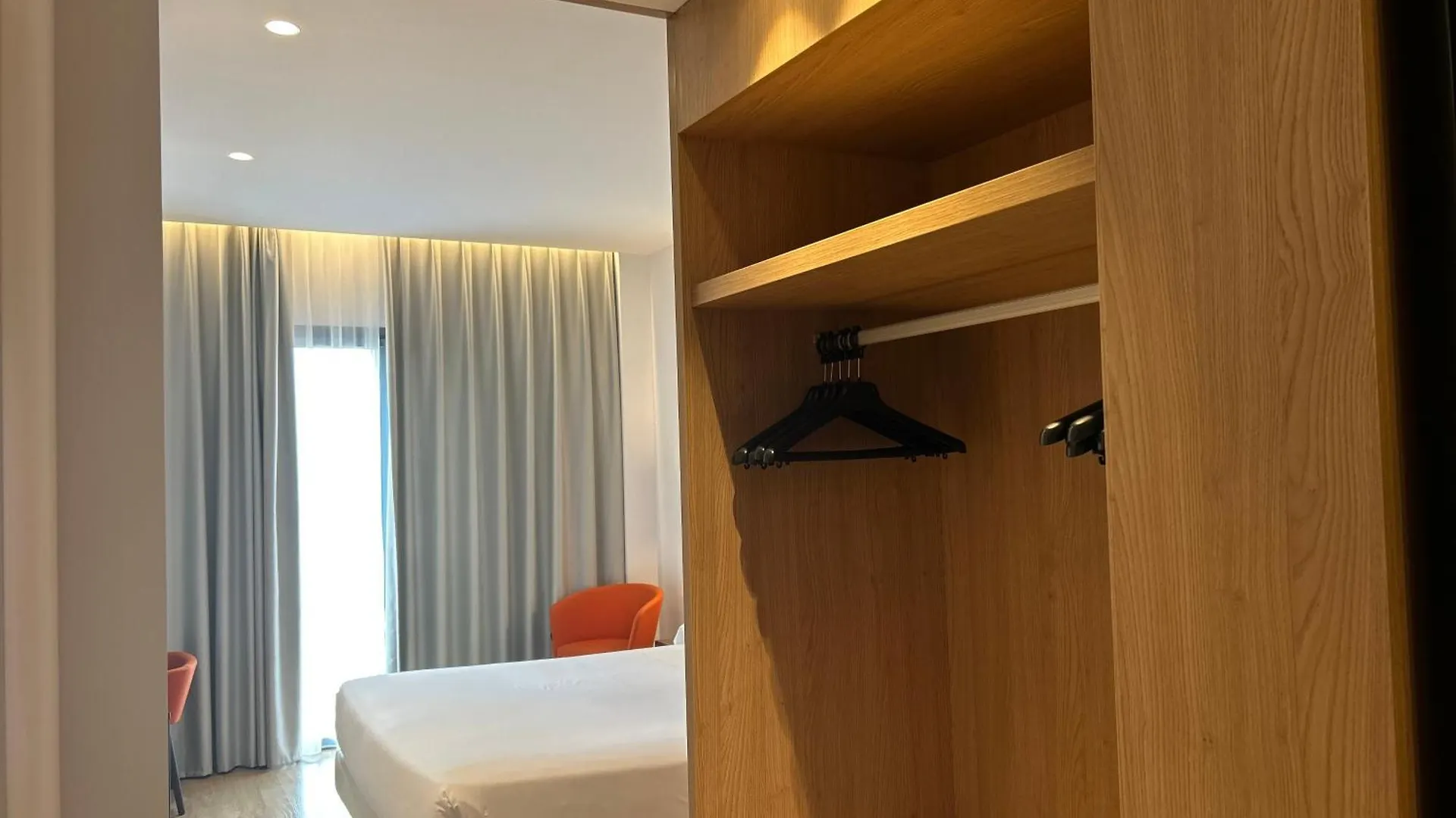 Hotel Chi Barcelona 3*,